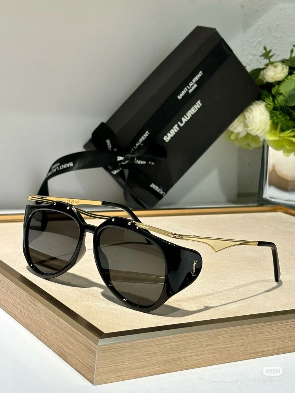 SAINT LAURENT