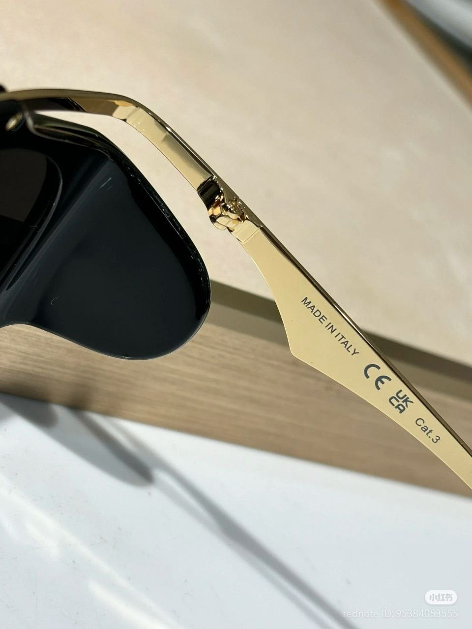 SAINT LAURENT